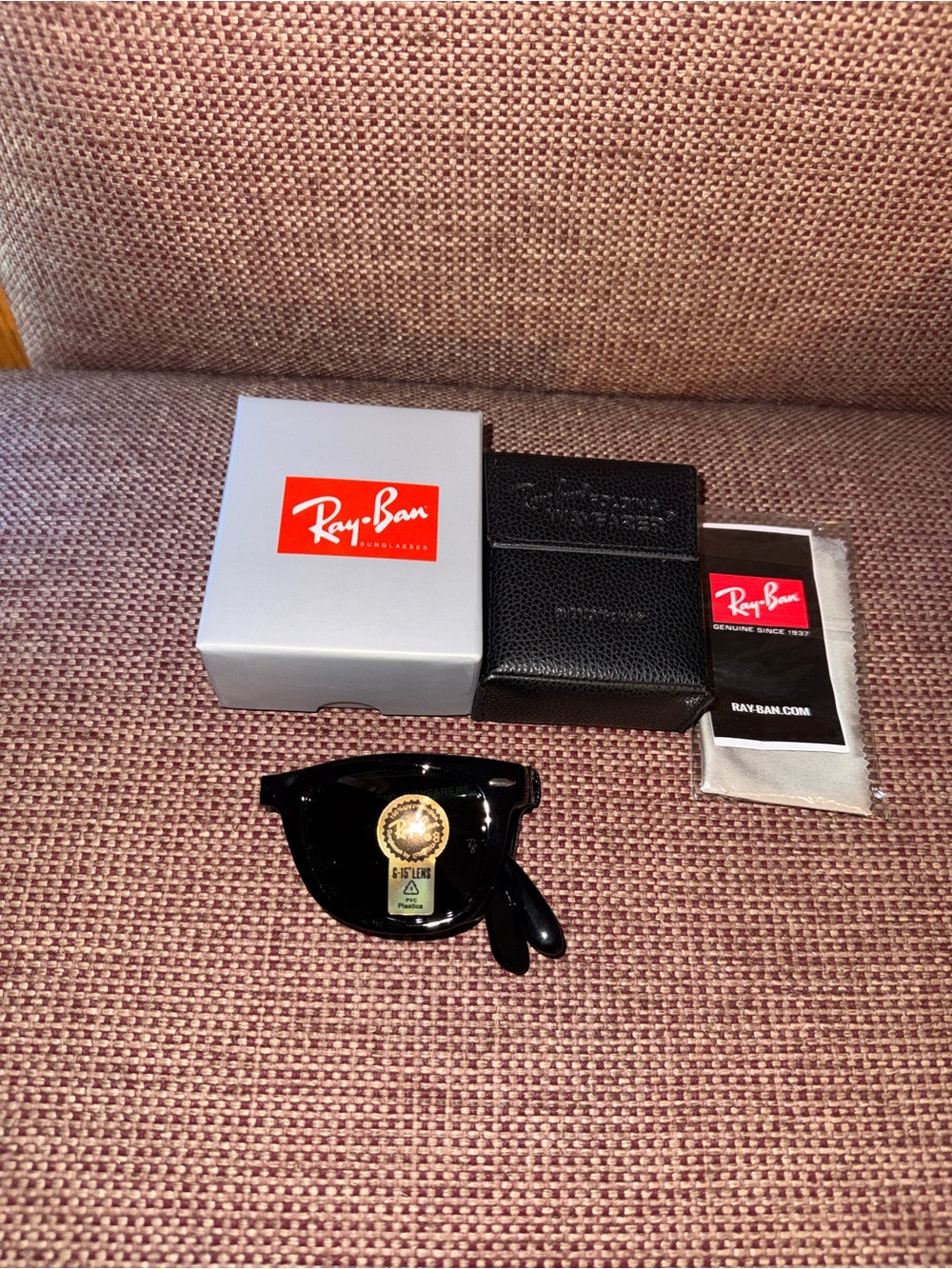 Ray-Ban Wayfarer Folding Classic – Polished Black Polarized